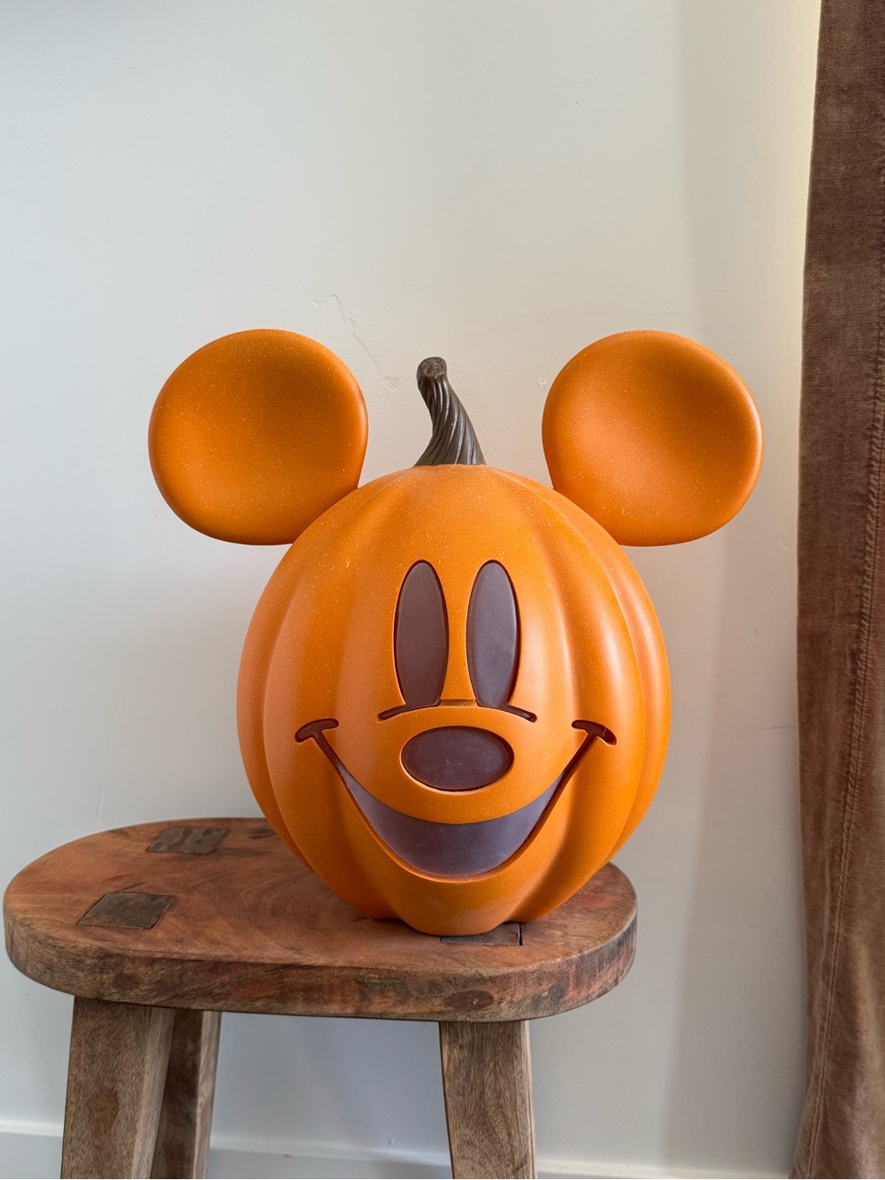 Pottery Barn Large Disney Mickey Mouse and Friends Pumpkin Luminary